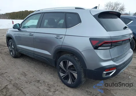 2025 Volkswagen Taos 1.5T Se from USA, damaged, VIN 3VVVC7B24SM049322